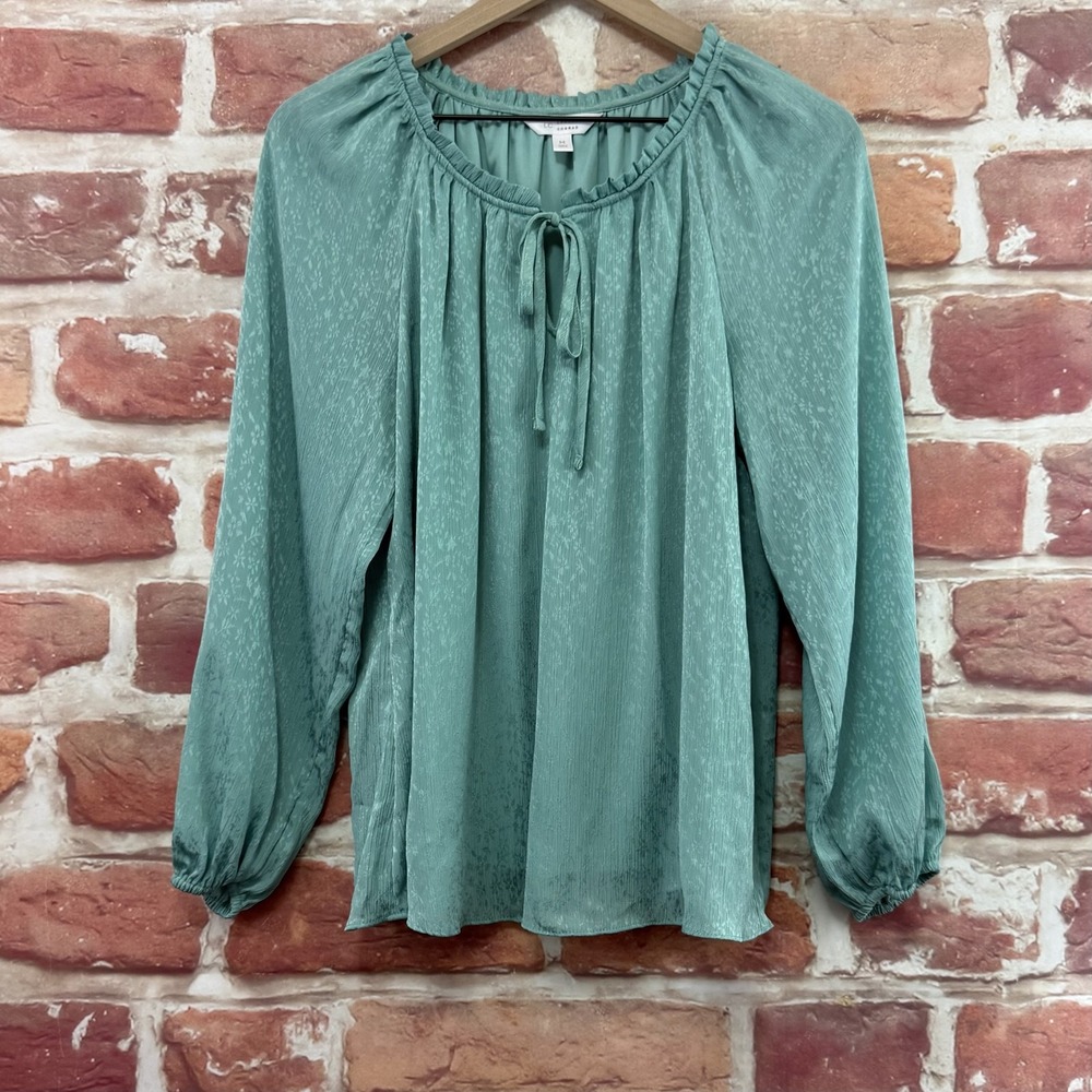 Lauren Conrad Top Women's M Aqua Green Satin Chic Floral Vine Jacquard Shirt